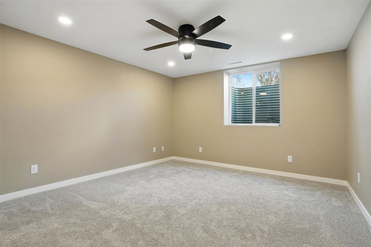 808 40th Avenue Amana IA 52203