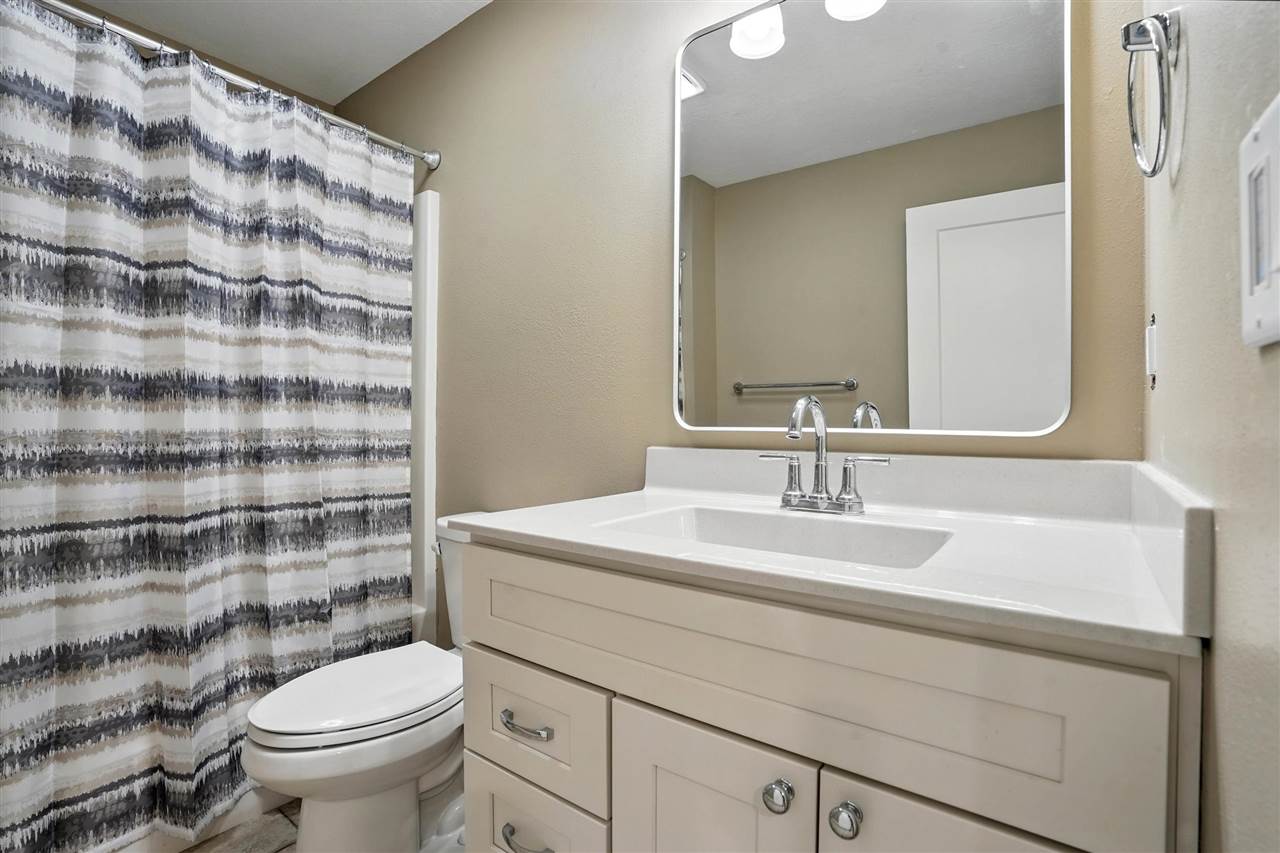 808 40th Avenue Amana IA 52203