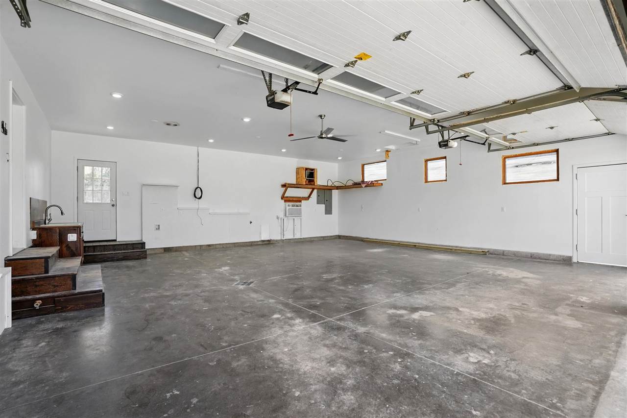 808 40th Avenue Amana IA 52203