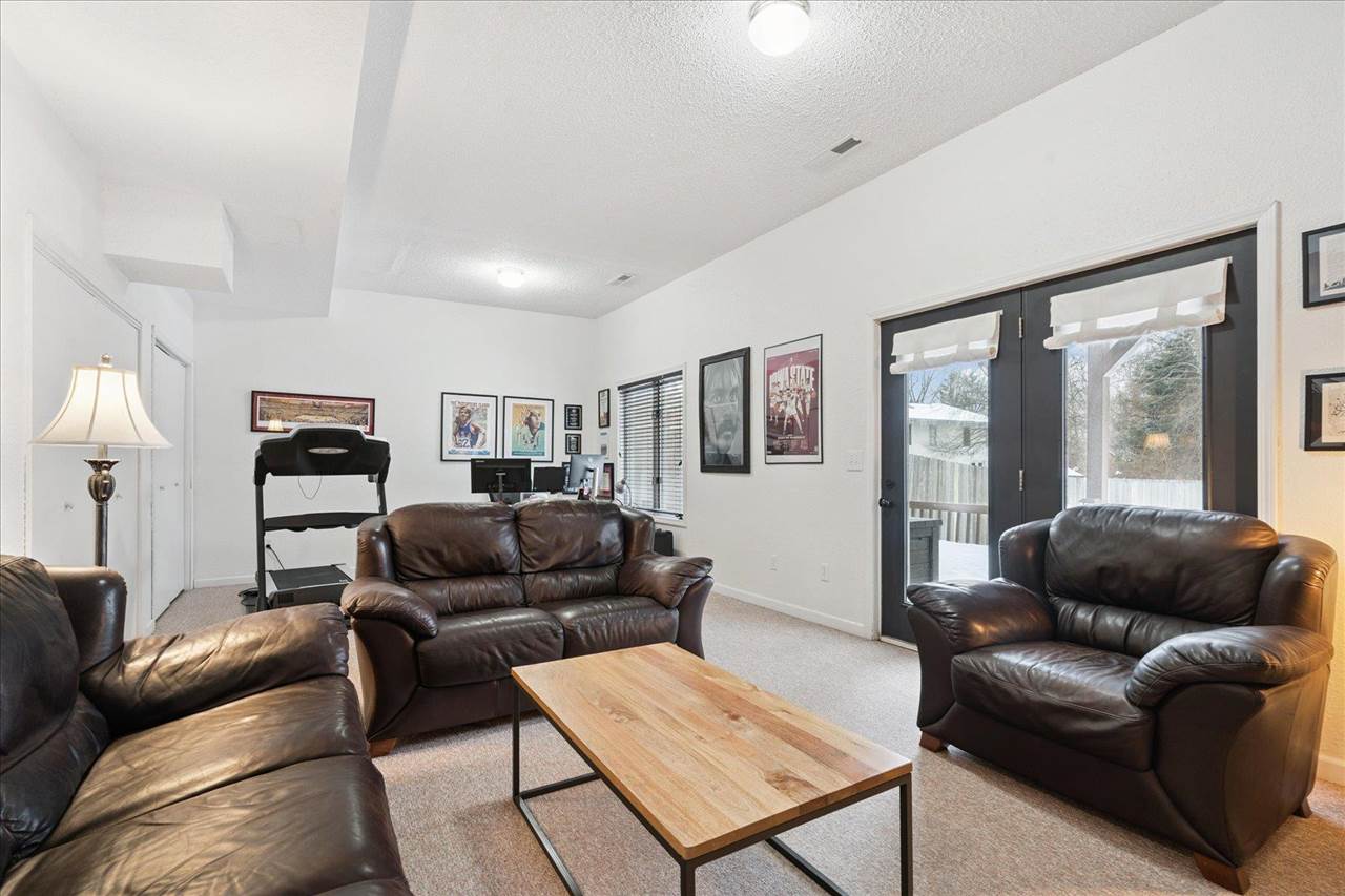 1410 Kodiak Court Coralville IA 52241