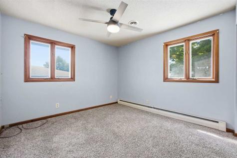 2765 1st Avenue Marion IA 52402
