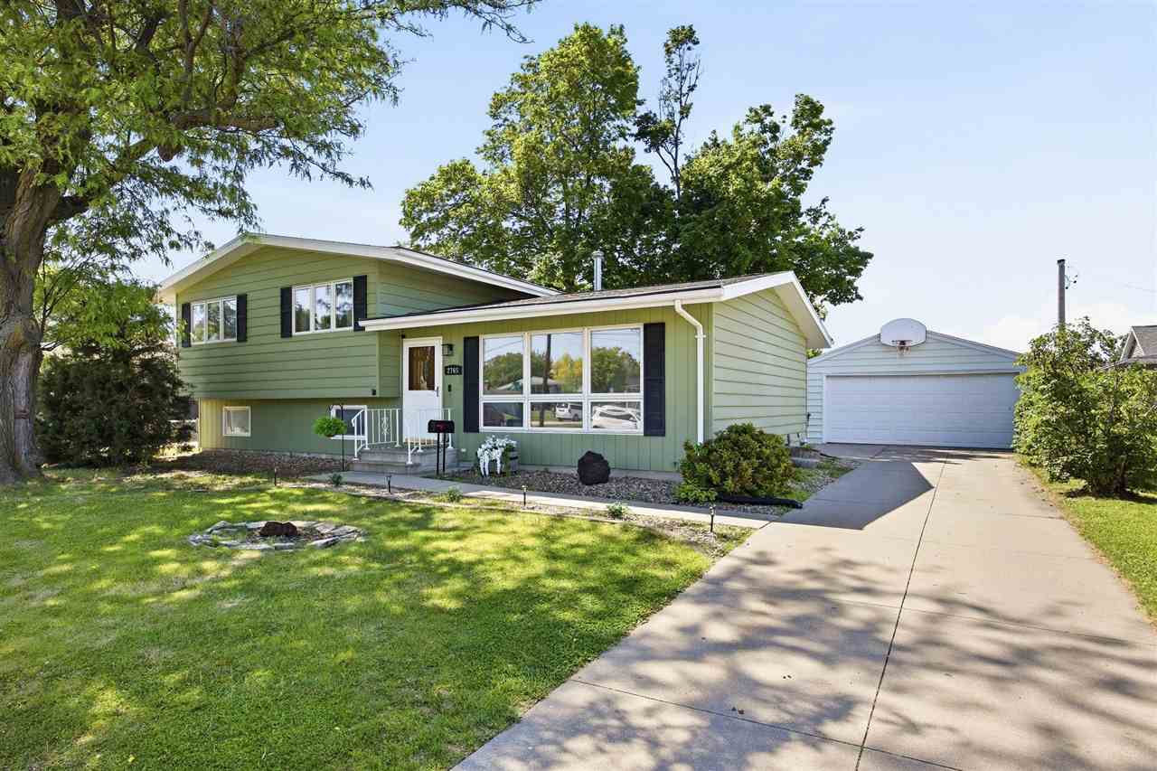 2765 1st Avenue Marion IA 52402