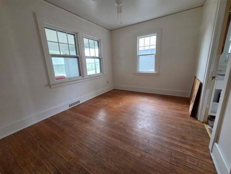 373 21st Street SE Cedar Rapids IA 52403