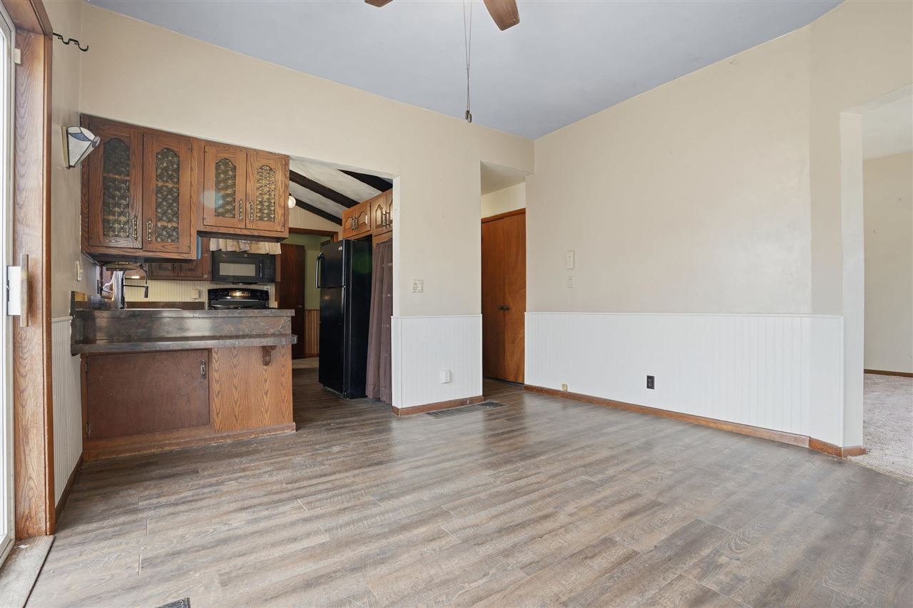827 W Madison Washington IA 52353