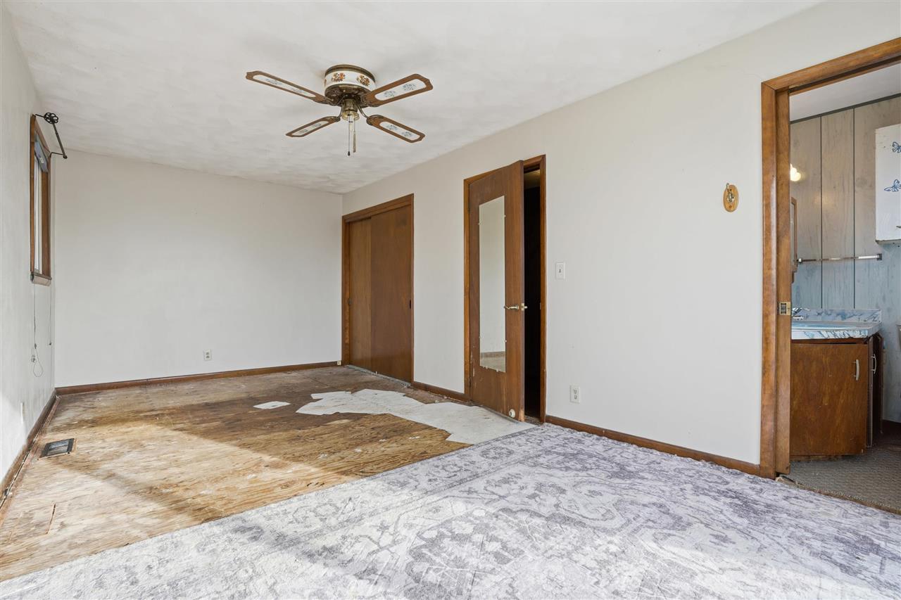 827 W Madison Washington IA 52353