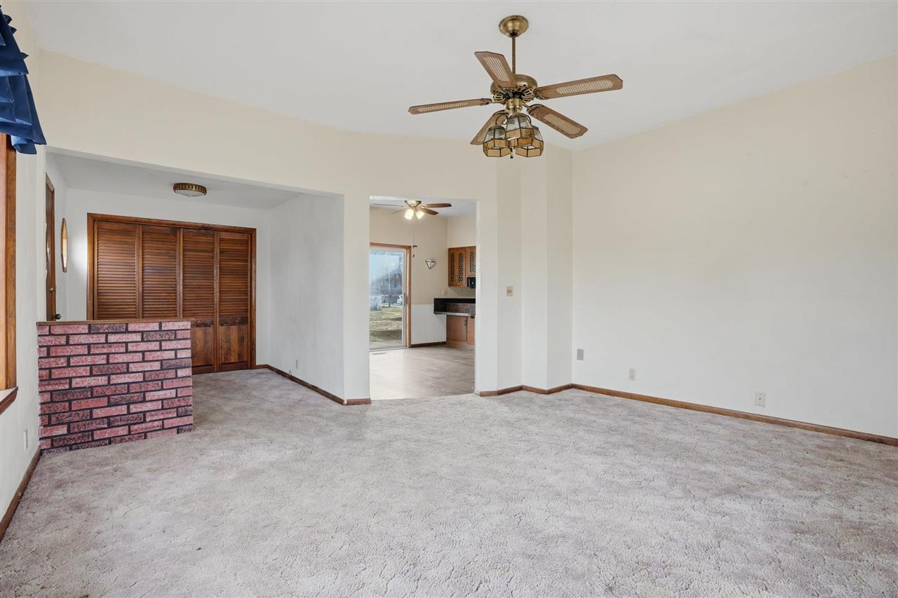 827 W Madison Washington IA 52353