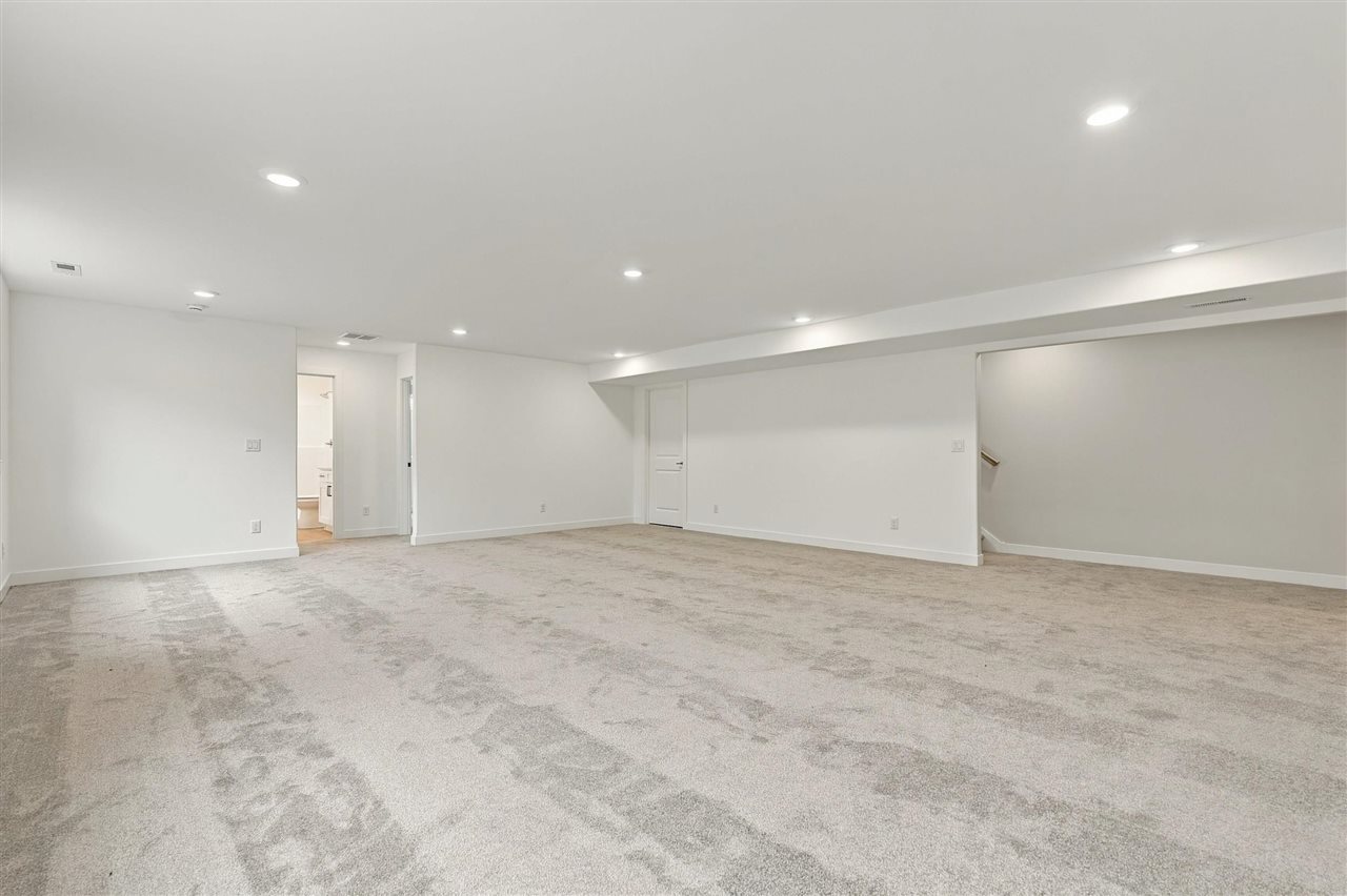 1415 Legend Drive Tiffin IA 52340