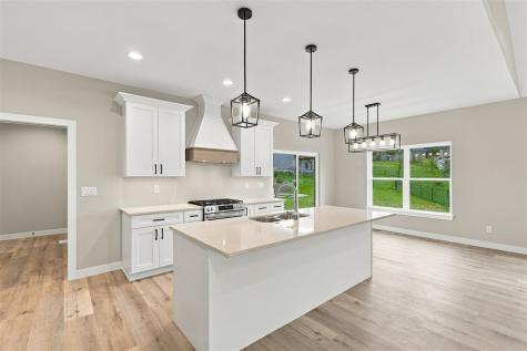 1415 Legend Drive Tiffin IA 52340