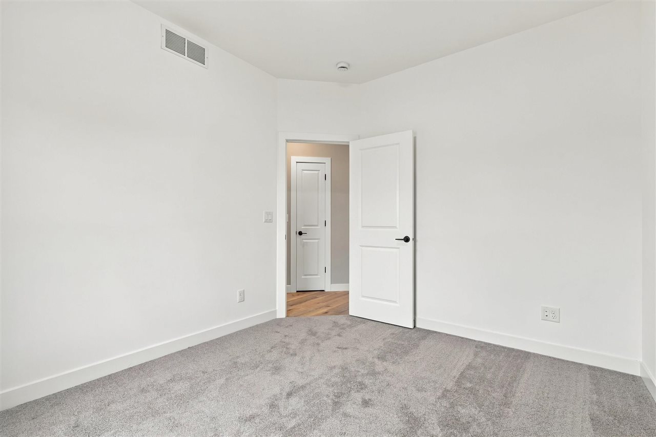 1415 Legend Drive Tiffin IA 52340