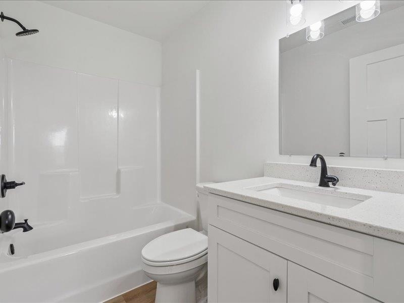 913 S 12th Avenue Washington IA 52353