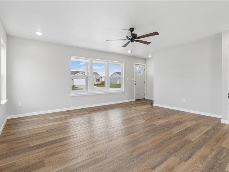 913 S 12th Avenue Washington IA 52353