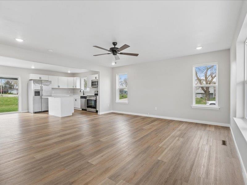 913 S 12th Avenue Washington IA 52353