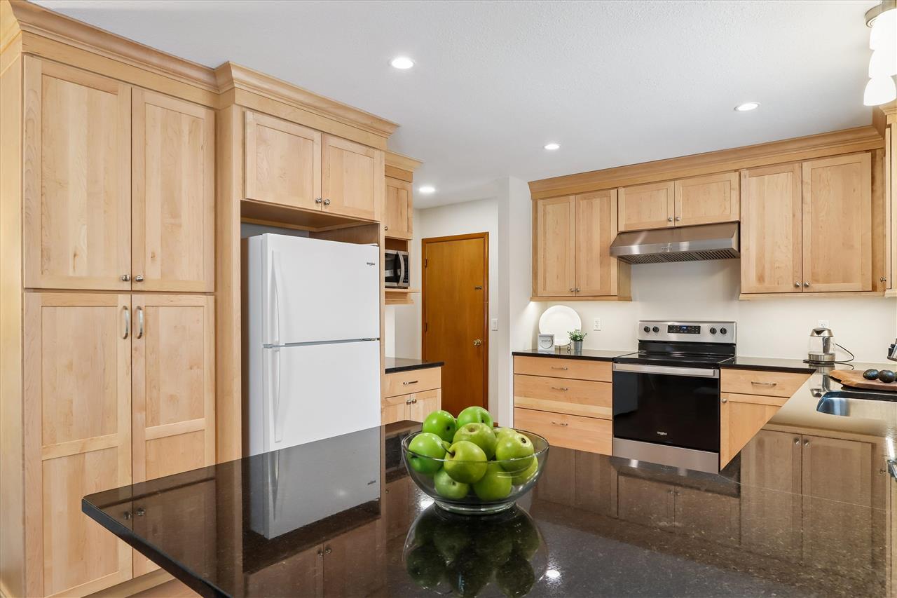 205 Dartmouth Street Iowa City IA 52245