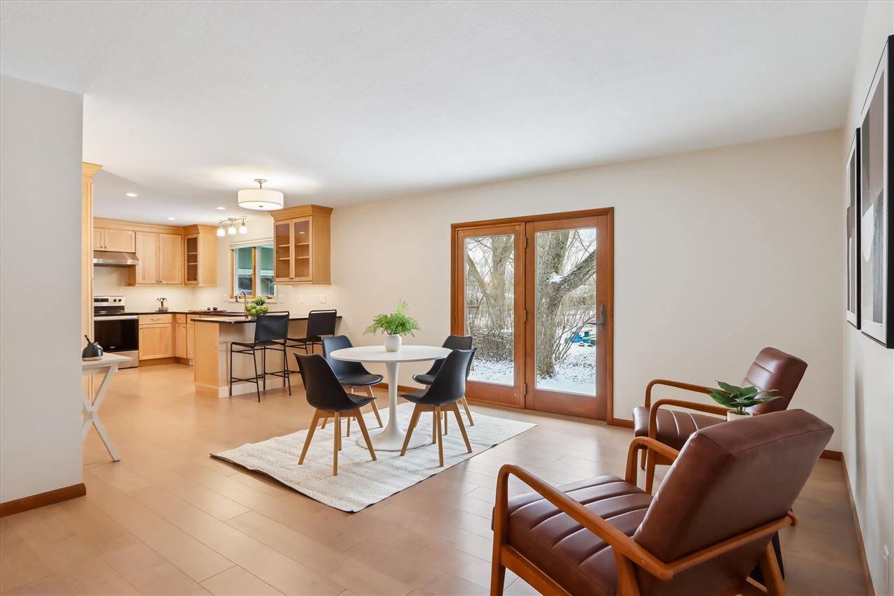 205 Dartmouth Street Iowa City IA 52245