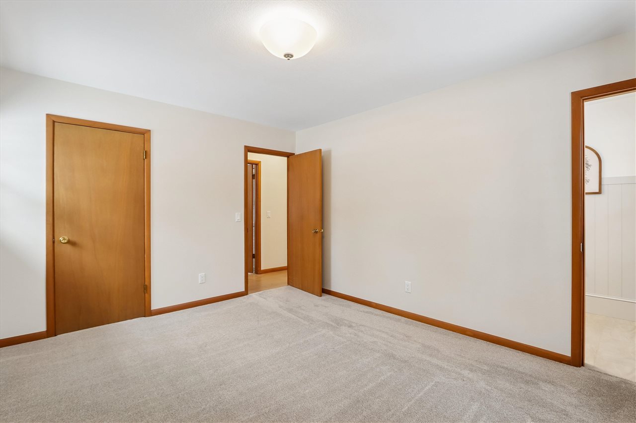 205 Dartmouth Street Iowa City IA 52245