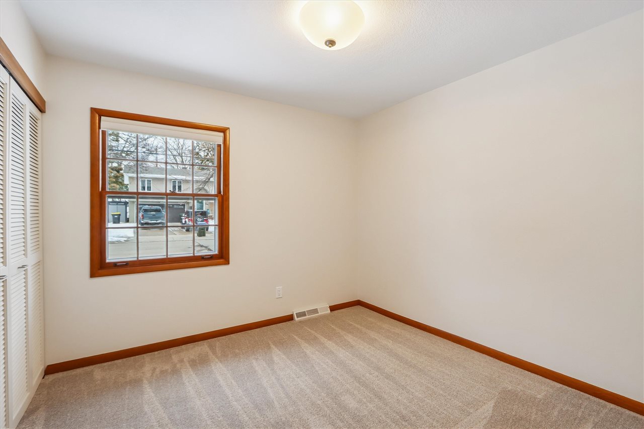 205 Dartmouth Street Iowa City IA 52245