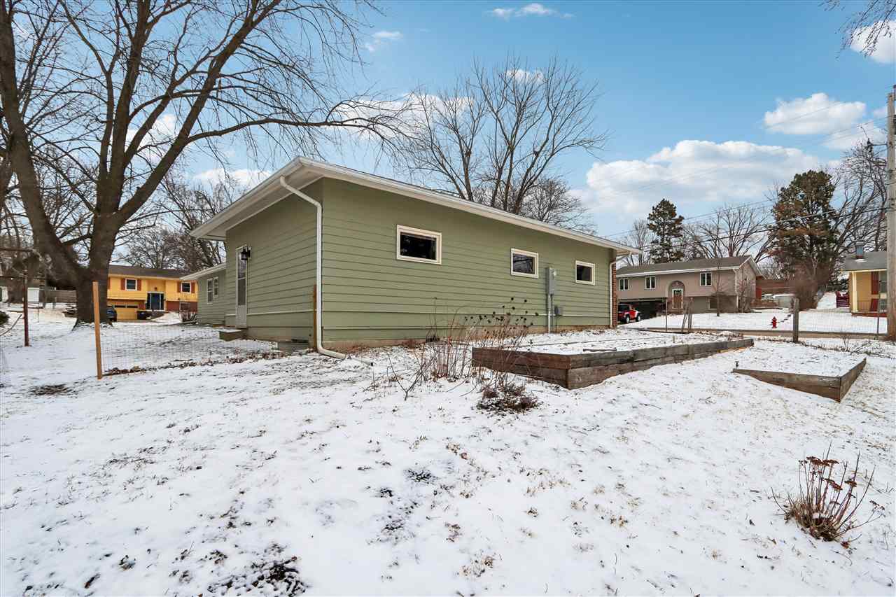 205 Dartmouth Street Iowa City IA 52245