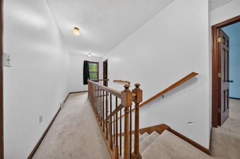 6 NE West View Acres Iowa City IA 52240