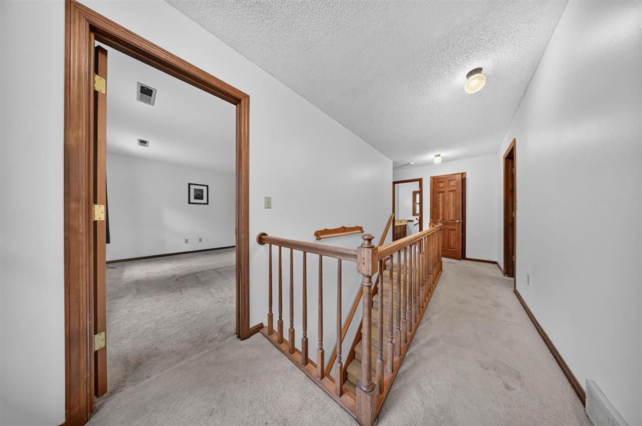 6 NE West View Acres Iowa City IA 52240