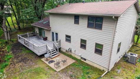 6 NE West View Acres Iowa City IA 52240