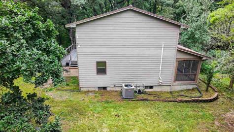 6 NE West View Acres Iowa City IA 52240