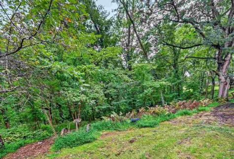 6 NE West View Acres Iowa City IA 52240