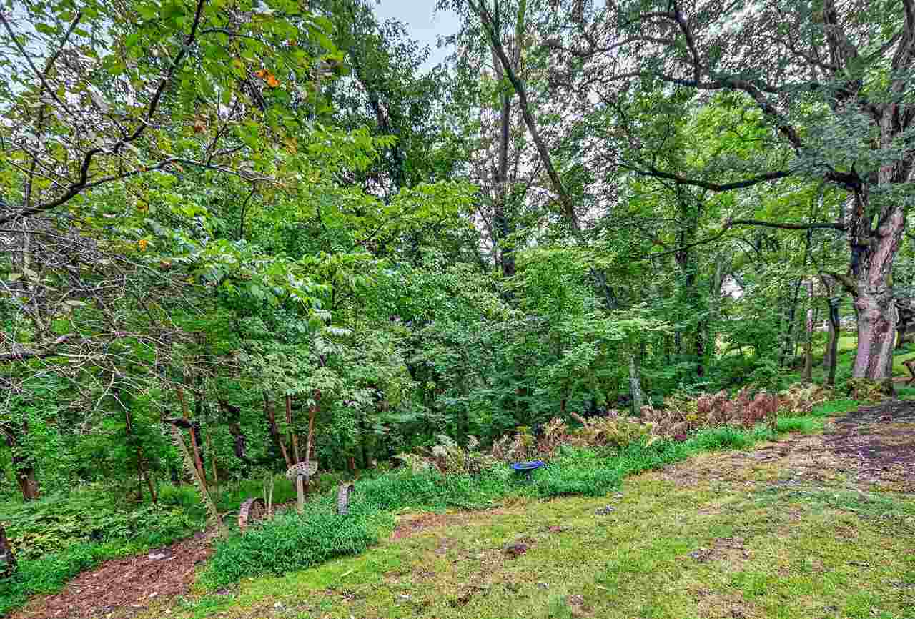 6 NE West View Acres Iowa City IA 52240