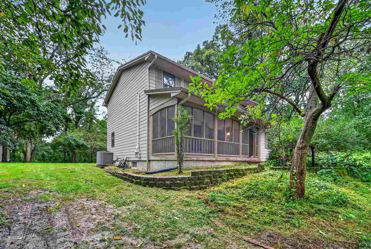 6 NE West View Acres Iowa City IA 52240
