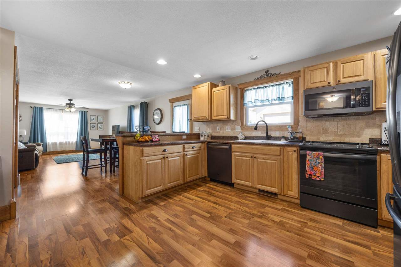 211 Summit Drive Tipton IA 52772