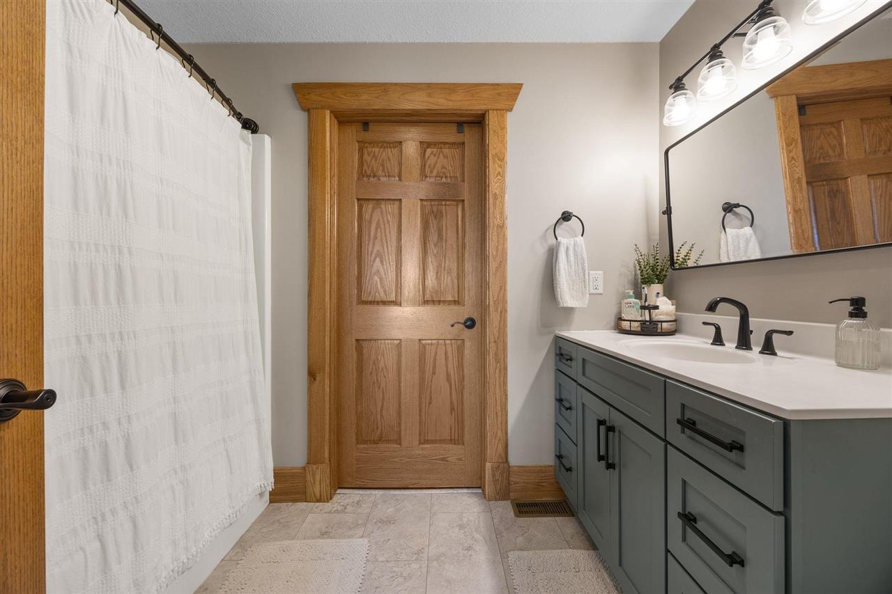 211 Summit Drive Tipton IA 52772