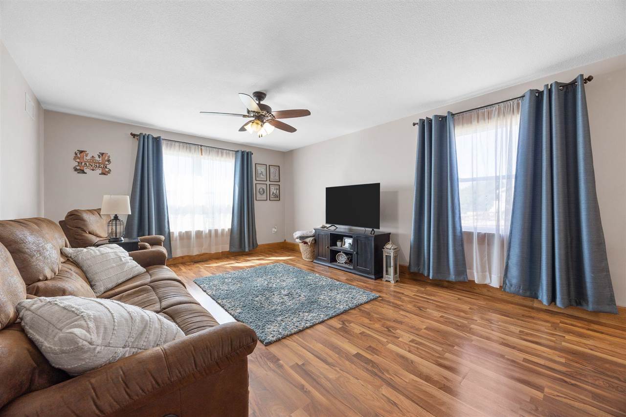 211 Summit Drive Tipton IA 52772