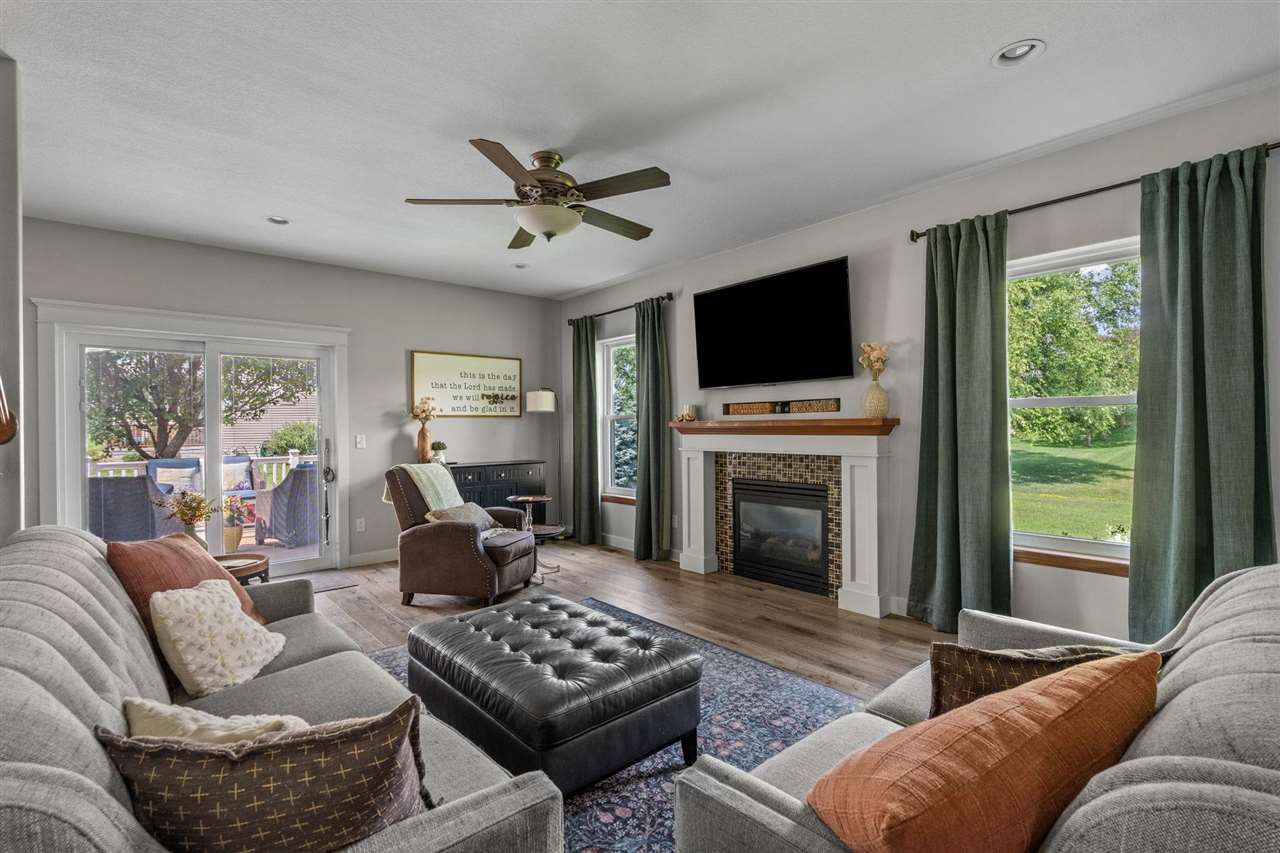 1720 Silver Maple Trail North Liberty IA 52317