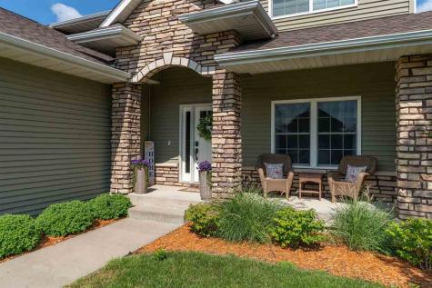 1720 Silver Maple Trail North Liberty IA 52317