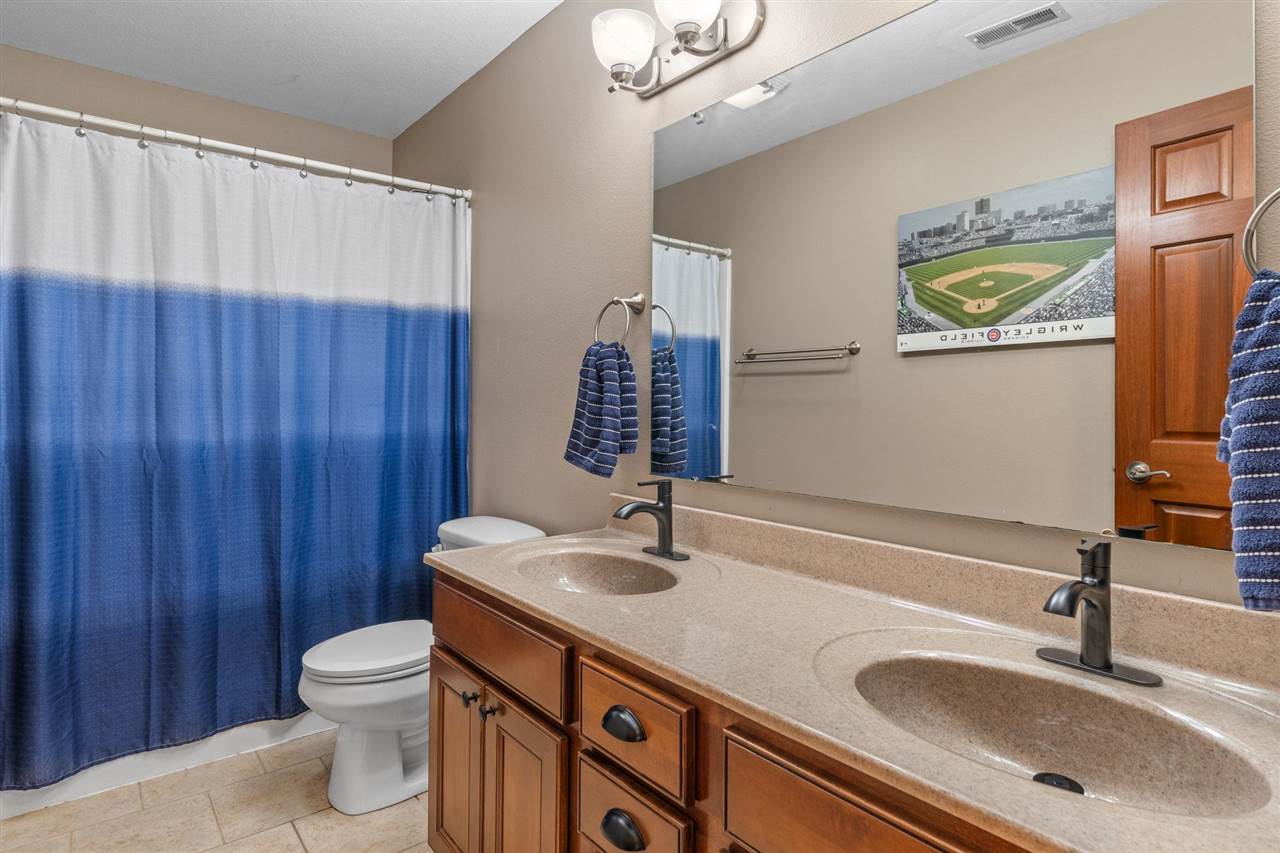 1720 Silver Maple Trail North Liberty IA 52317