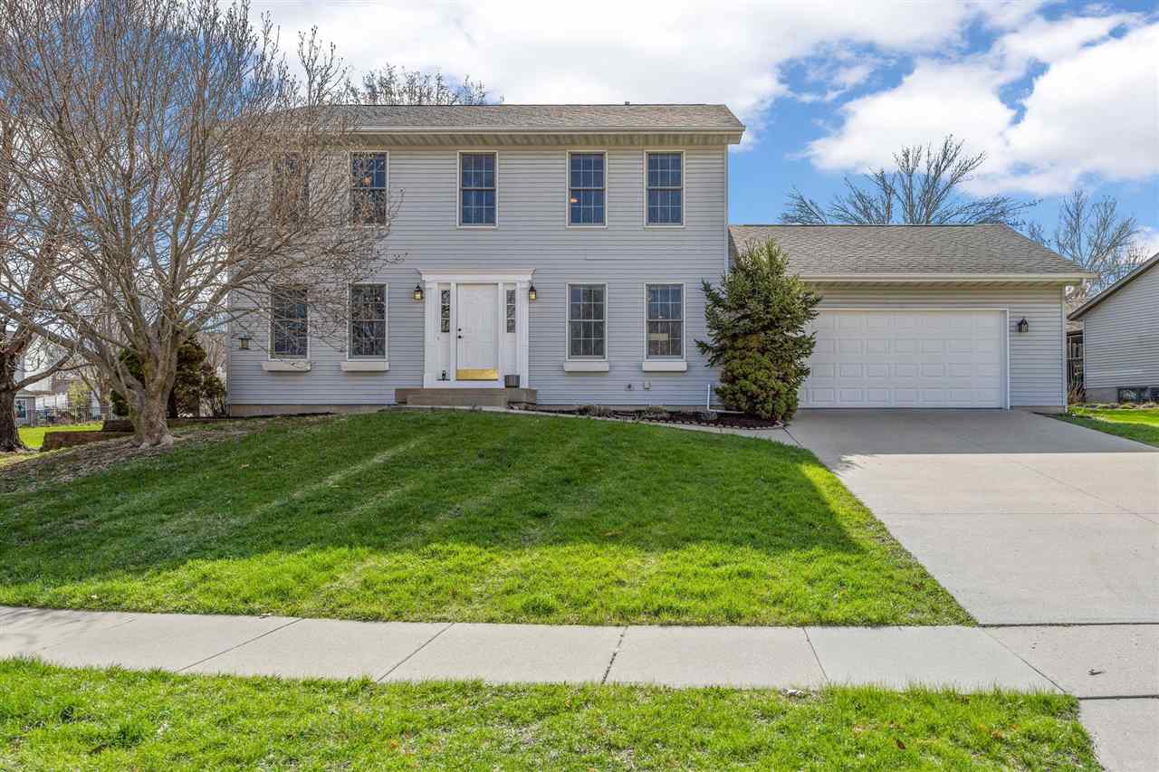 48 Galway Circle Iowa City IA 52246