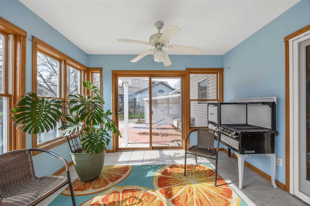 48 Galway Circle Iowa City IA 52246