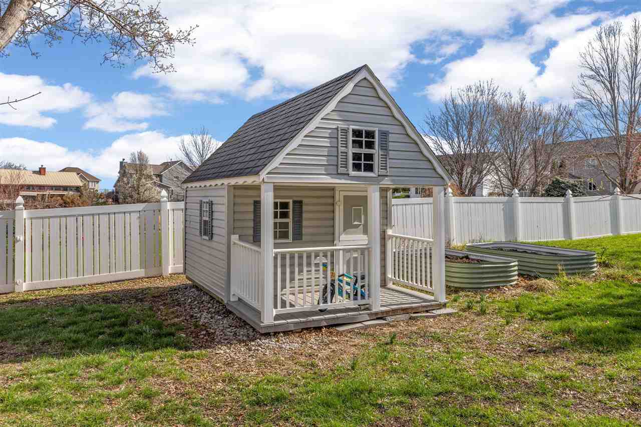 48 Galway Circle Iowa City IA 52246