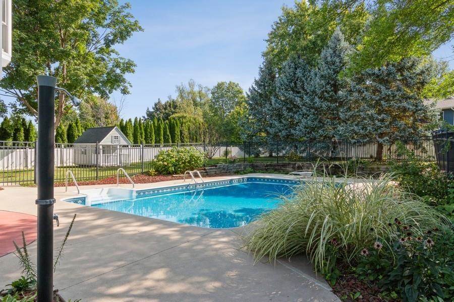 48 Galway Circle Iowa City IA 52246