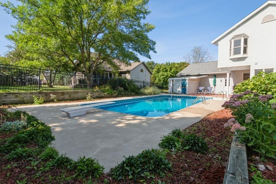 48 Galway Circle Iowa City IA 52246