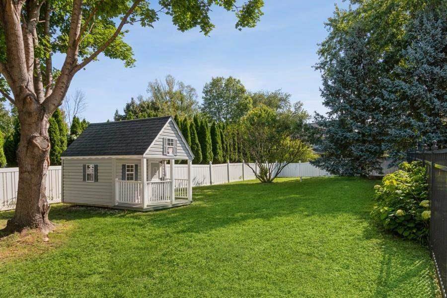 48 Galway Circle Iowa City IA 52246