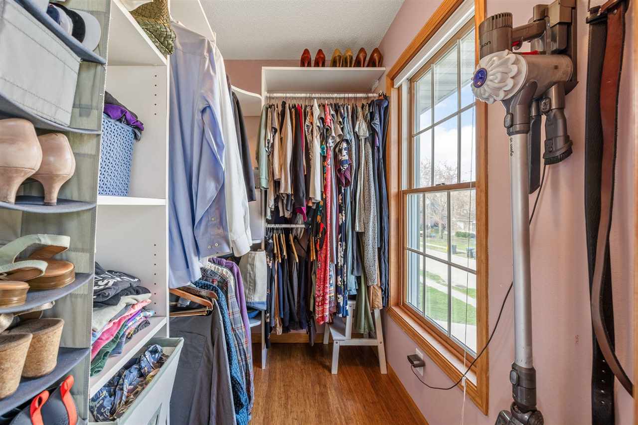 48 Galway Circle Iowa City IA 52246