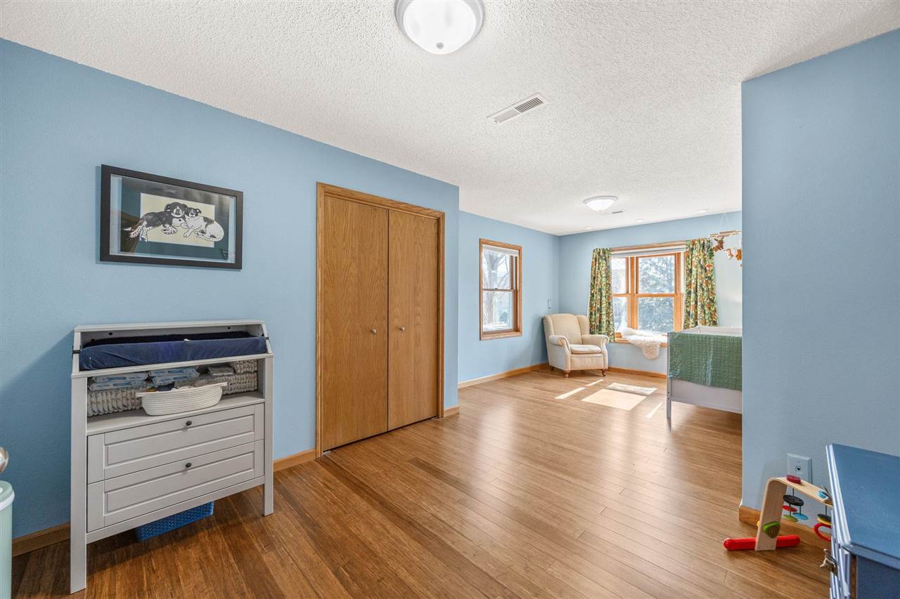 48 Galway Circle Iowa City IA 52246
