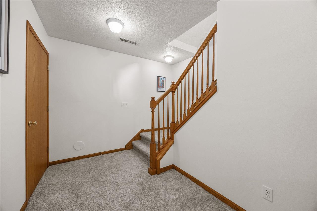 48 Galway Circle Iowa City IA 52246