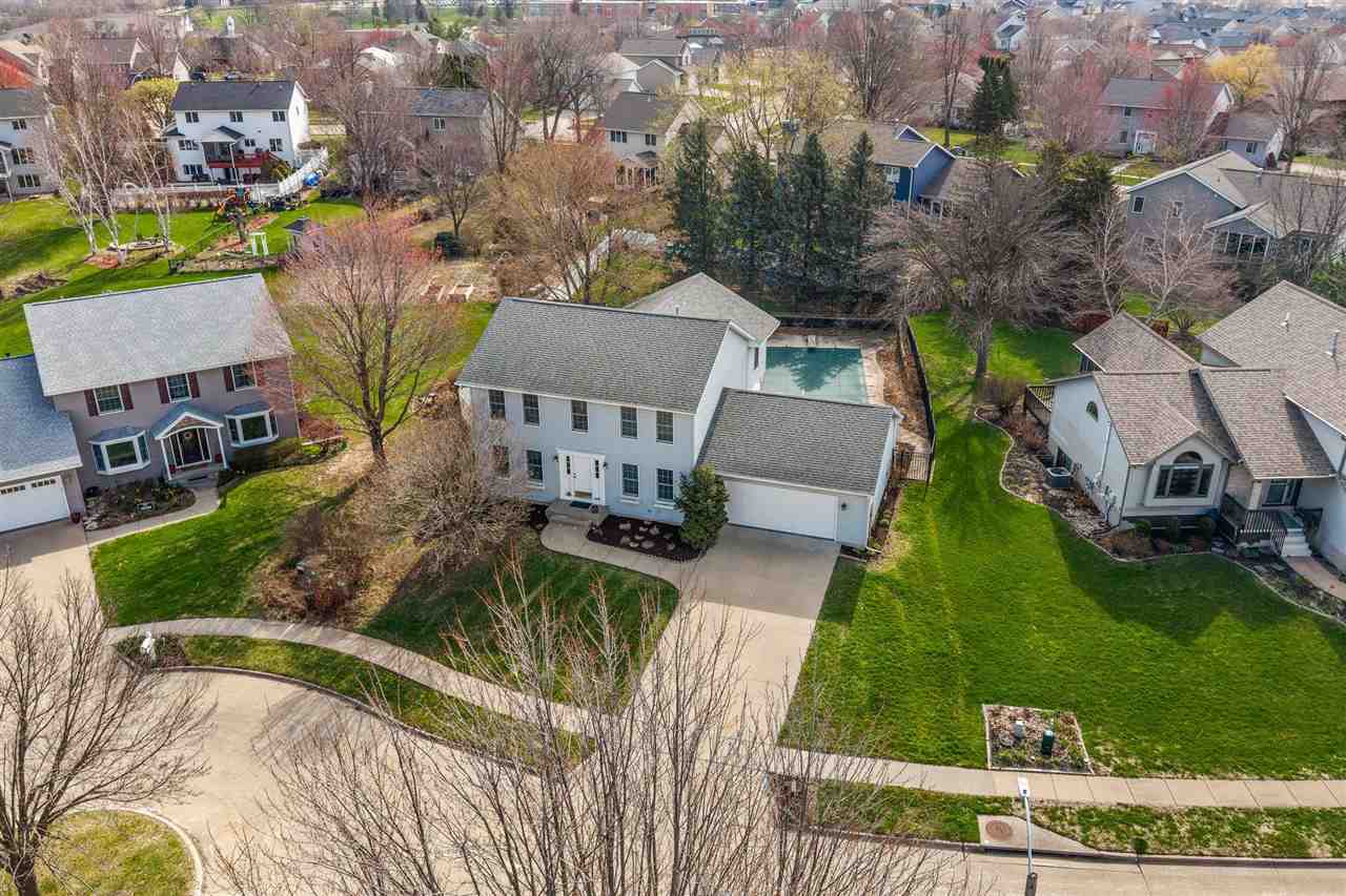 48 Galway Circle Iowa City IA 52246