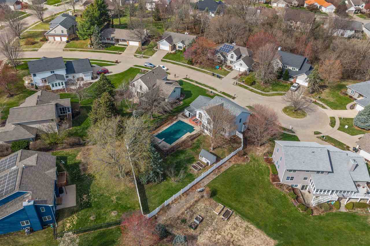 48 Galway Circle Iowa City IA 52246