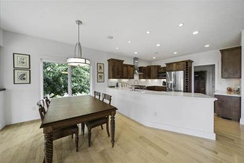 2910 High Bluff Drive Coralville IA 52241