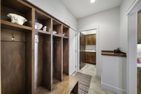 2910 High Bluff Drive Coralville IA 52241