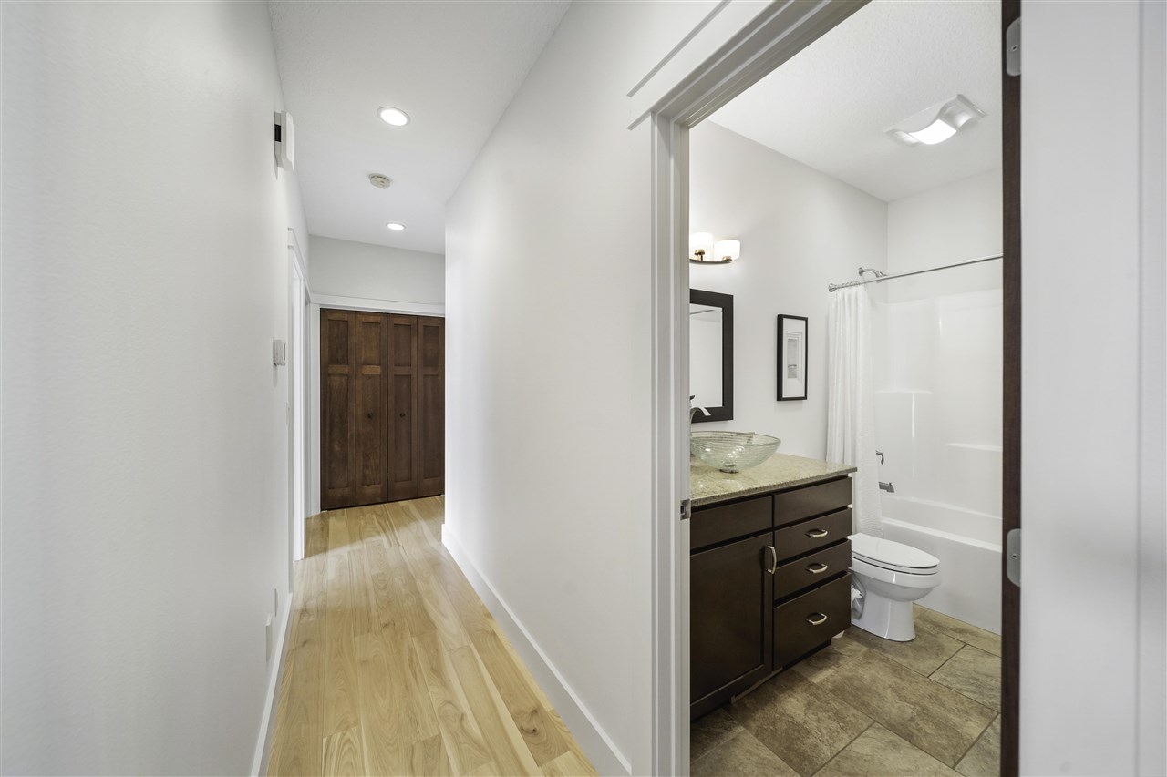 2910 High Bluff Drive Coralville IA 52241