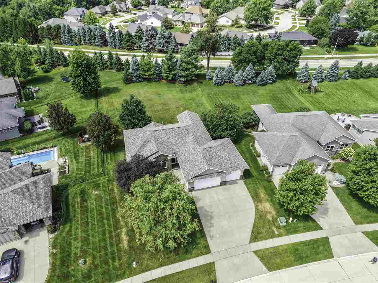 2910 High Bluff Drive Coralville IA 52241