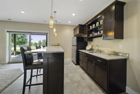 2910 High Bluff Drive Coralville IA 52241